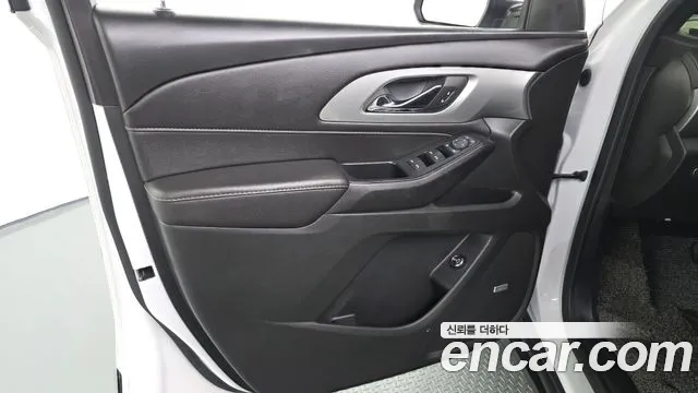 ChevroletGMDaewoo Traverse Traverse 3.6 AWD LT Leather Premium — Фото автомобиля 22