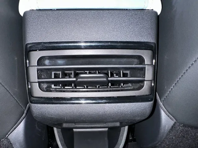Geely Emgrand S — Фото автомобиля 19