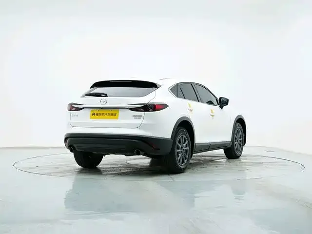 Mazda CX-4 — Фото автомобиля 7