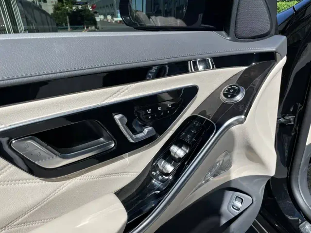 Mercedes-Benz Maybach S-Class — Фото автомобиля 11
