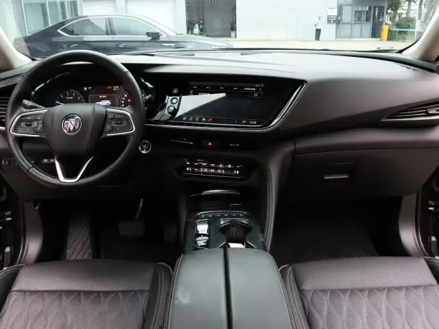 Buick Envision S — Фото автомобиля 5