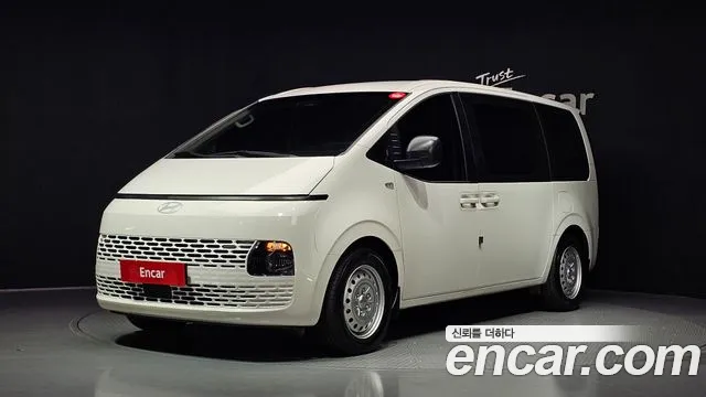 Фотография автомобиля — Hyundai Staria
