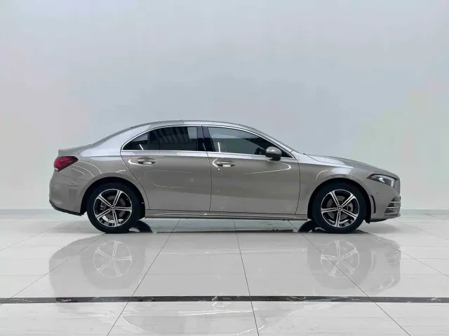 Mercedes-Benz A-Class — Фото автомобиля 4