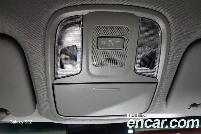 Kia Niro — Фото автомобиля 20