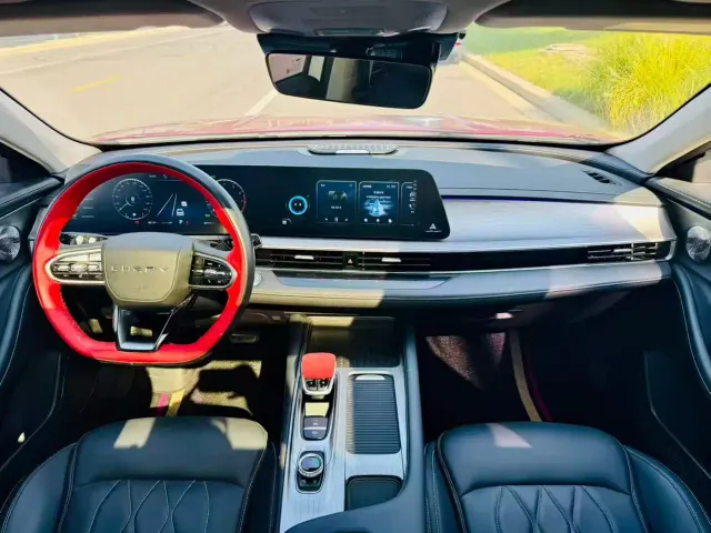 Chery Arrizo 8 — Фото автомобиля 6