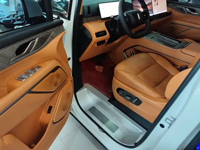 Wey Alpine — Фото автомобиля 15