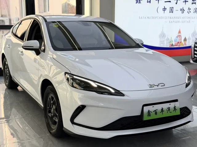 BYD Seal 05 DM-i — Фото автомобиля 3
