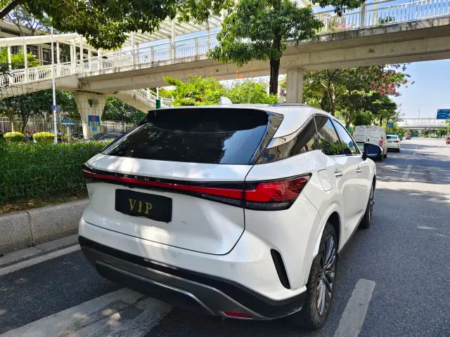 Lexus RX — Фото автомобиля 4
