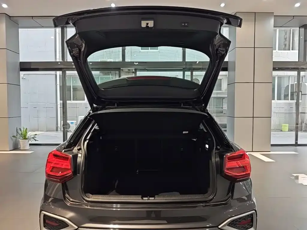 Audi Audi Q2L 2024 35TFSI Fashion Elegance — Фото автомобиля 18