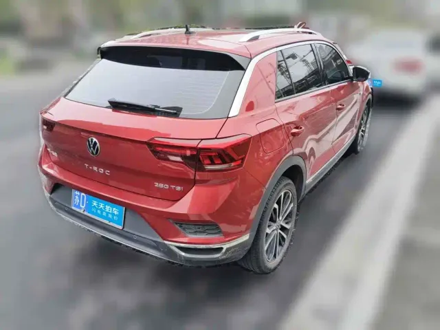 Volkswagen T-Roc — Фото автомобиля 2