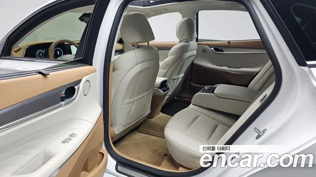 Hyundai Grandeur (New) Hybrid — Фото автомобиля 18
