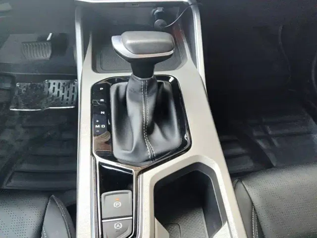 Geely Emgrand — Фото автомобиля 13
