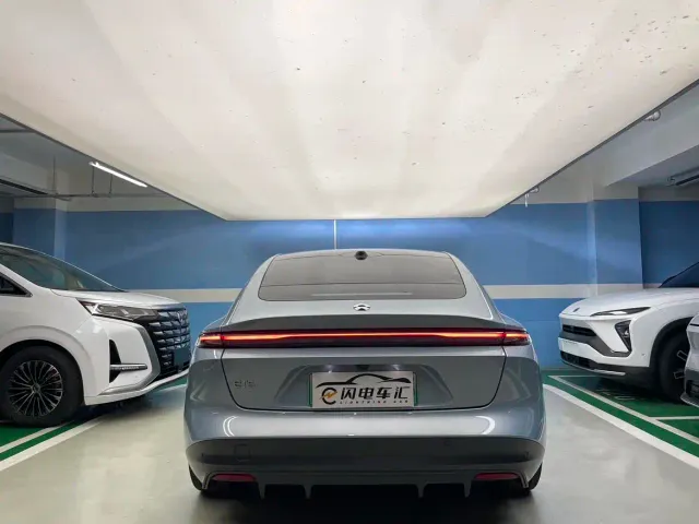 Nio ET5 — Фото автомобиля 7