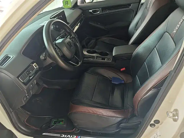 Honda Civic — Фото автомобиля 14