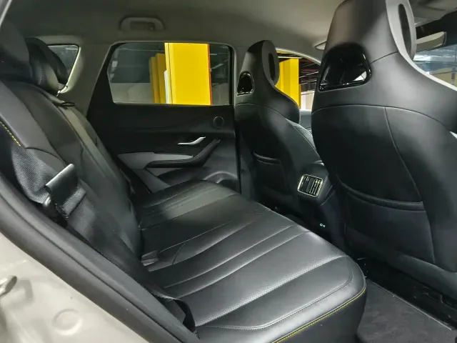 BYD Seal 05 DM-i — Фото автомобиля 12