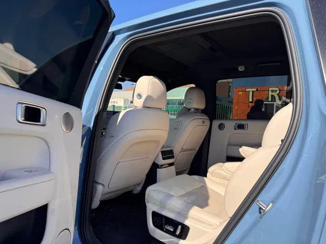 Li Auto L9 — Фото автомобиля 9