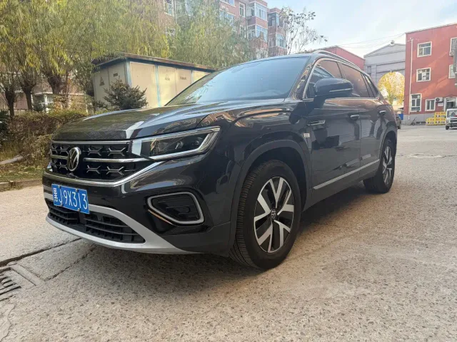 Фотография автомобиля — Volkswagen Tayron