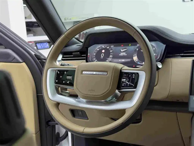 Land Rover Range Rover — Фото автомобиля 14