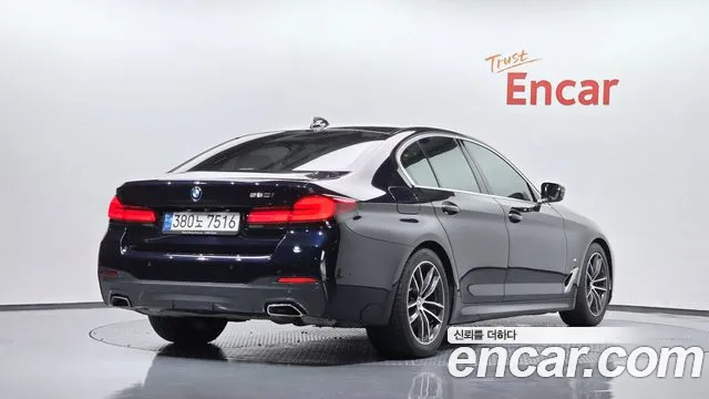 BMW 5-Series — Фото автомобиля 2