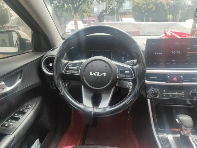 Kia K3 — Фото автомобиля 2