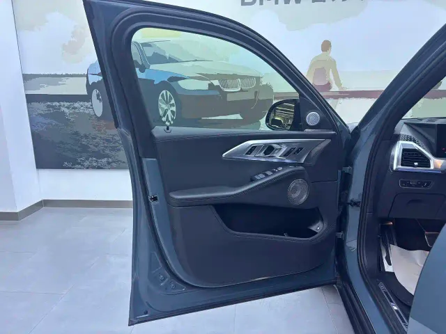 BMW XM — Фото автомобиля 11