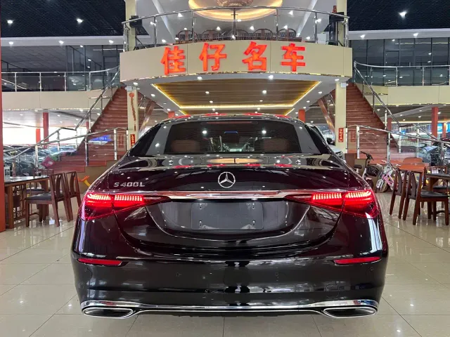 Mercedes-Benz S-Class — Фото автомобиля 4