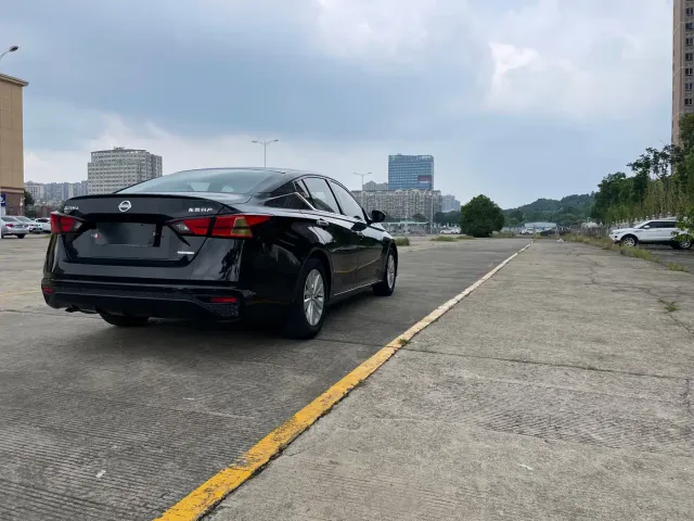 Nissan Teana — Фото автомобиля 6