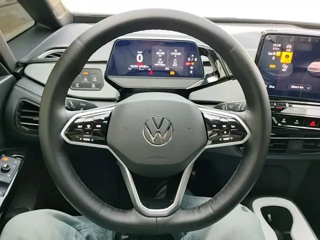 Volkswagen ID.3 — Фото автомобиля 10