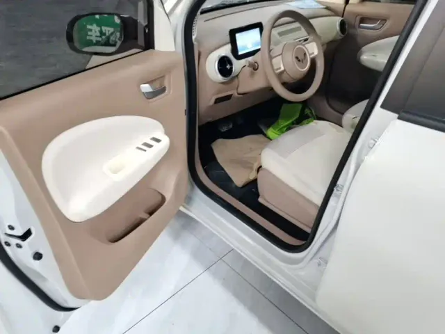 Wuling Hongguang Mini EV — Фото автомобиля 15