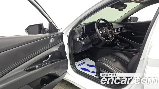 Hyundai Avante CN7 — Фото автомобиля 15