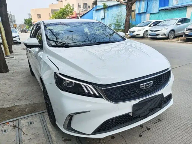Geely Binrui — Фото автомобиля 3