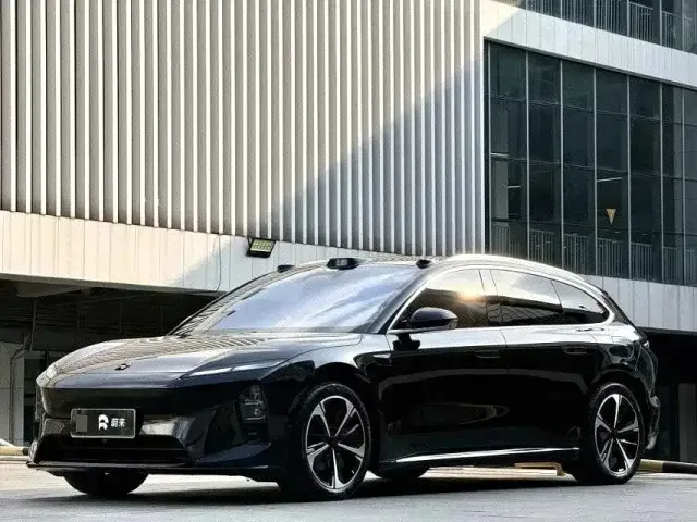 Фотография автомобиля — Nio ET5 Touring