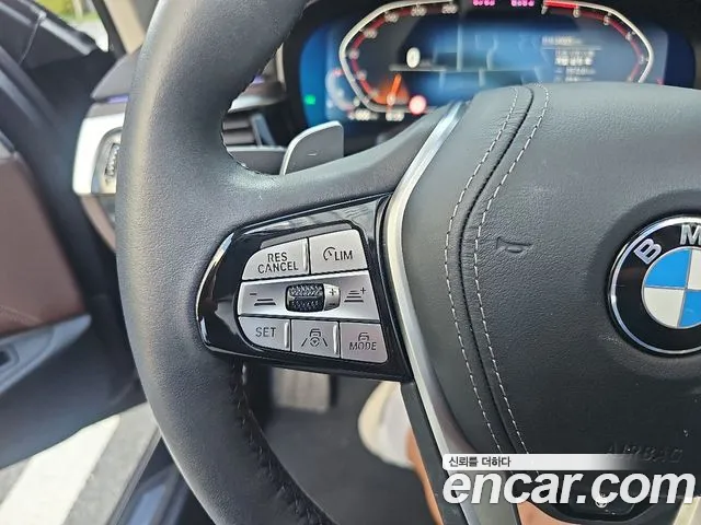 BMW 5-Series 5 серия (G30) 530i xDrive Luxury — Фото автомобиля 19