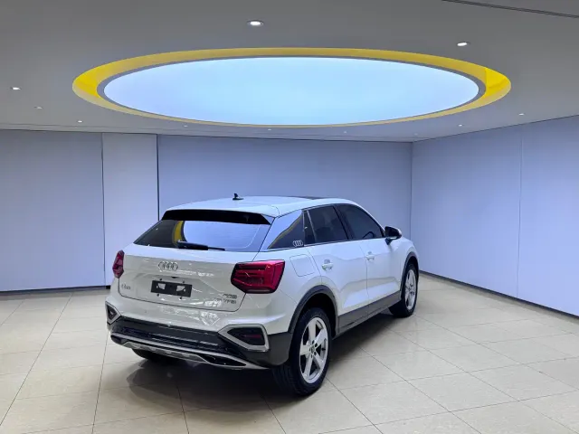 Audi Q2L — Фото автомобиля 6