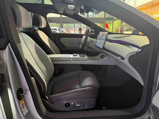 Changan Qiyuan A06 — Фото автомобиля 16