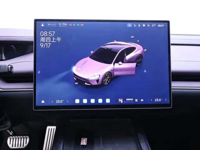 Xiaomi SU7 — Фото автомобиля 10