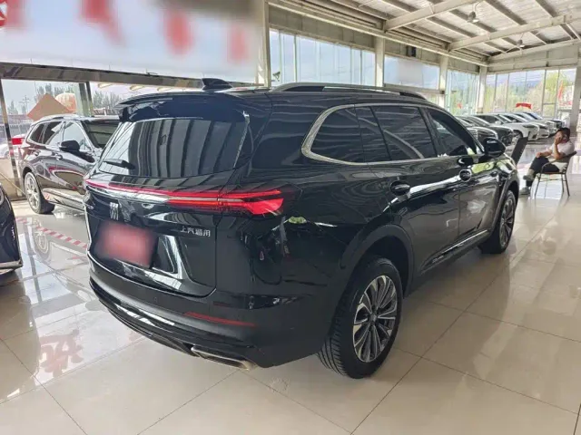 Buick Envision Plus — Фото автомобиля 14