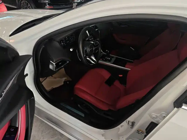 Jaguar XEL — Фото автомобиля 12