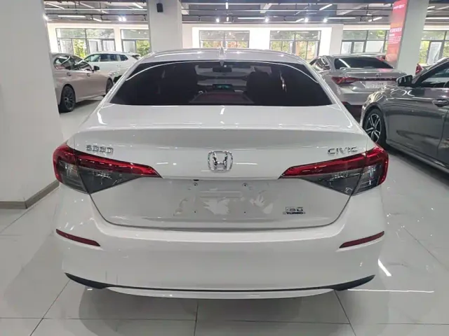 Honda Civic — Фото автомобиля 5