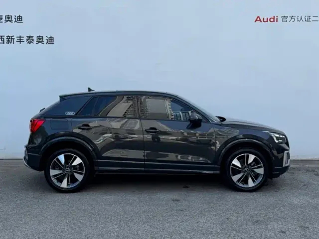 Audi Q2L — Фото автомобиля 5