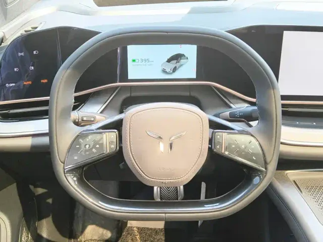 Hongqi Tian Gong 08 — Фото автомобиля 15