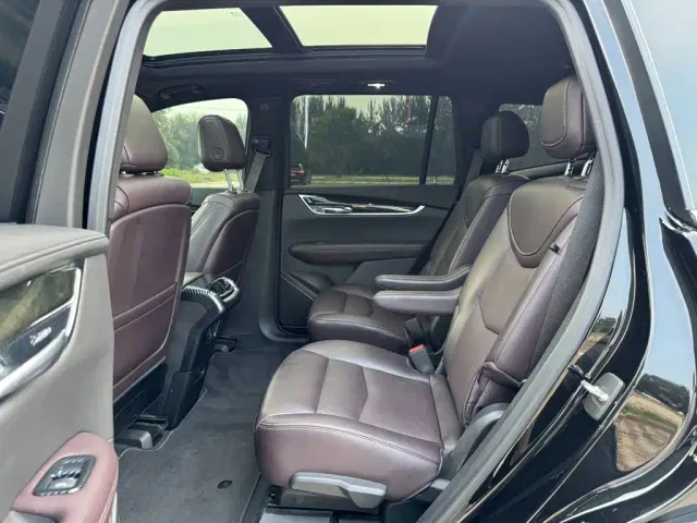 Cadillac Cadillac XT6 2022 2.0T 6-Seater 2WD Luxury Edition — Фото автомобиля 10