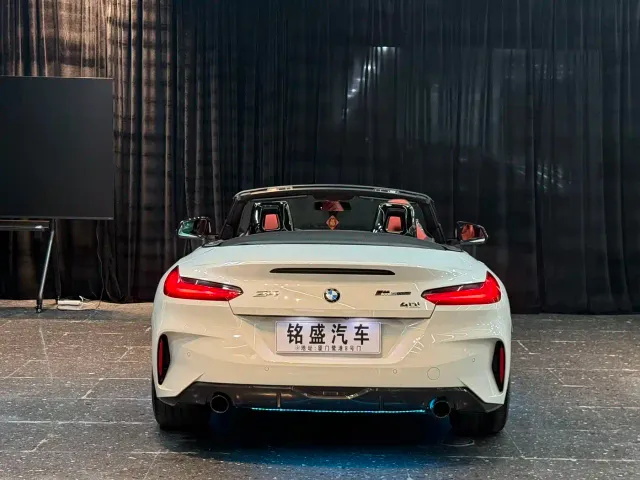 BMW Z4 — Фото автомобиля 9