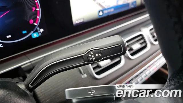 Mercedes-Benz GLE-Class — Фото автомобиля 9
