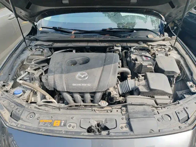 Mazda Axela — Фото автомобиля 19