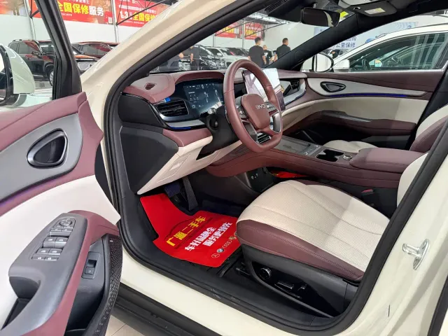 BYD Seal 07 DM-i — Фото автомобиля 7