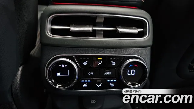 Genesis GV70 2.5T Бензин 2WD — Фото автомобиля 16