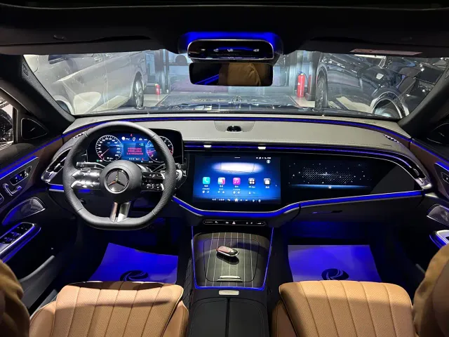 Mercedes-Benz E-Class — Фото автомобиля 21