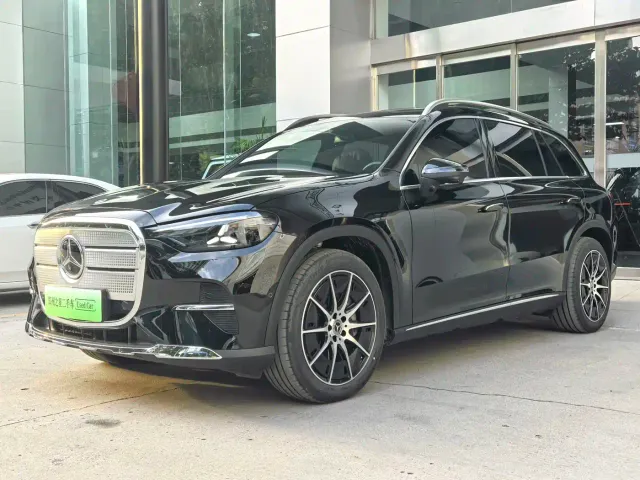 Фотография автомобиля — Mercedes-Benz GLC-Class