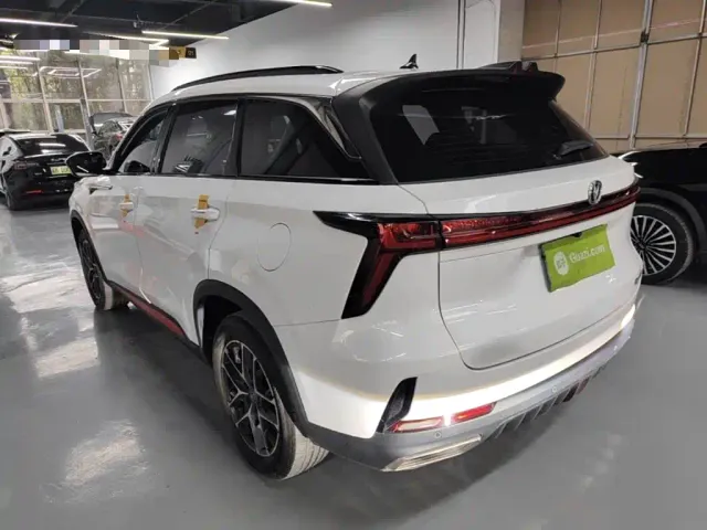 Changan CS75 Plus — Фото автомобиля 4